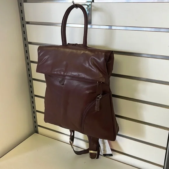 Burgundy 100% Leather 5 compartment mini backpack with adjustable straps - Picture 3 of 7